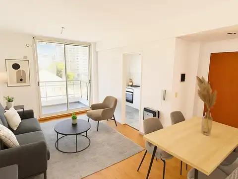 Depto. Semipiso 1 Dormitorio con Cochera | Buenos Aires 1100