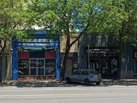 Venta-Terreno en Arroyito -Constructoras - Avenida Alberdi 800 bis- 14,15 m de frente