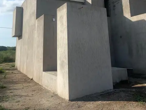 Casa 6 ambientes con 3 baños