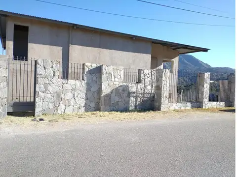 Casa en Venta en Potrero De Los Funes, USD 185.000