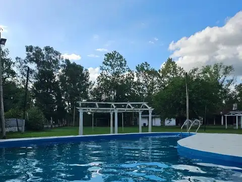 OPORTUNIDAD CASA QUINTA EN VILLA SAN LUIS.