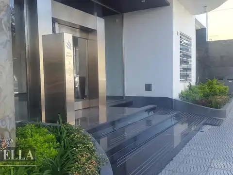 Departamento 2° Piso 1 Ambiente Contrafrente c/ Cochera - S.Justo (Ctro)