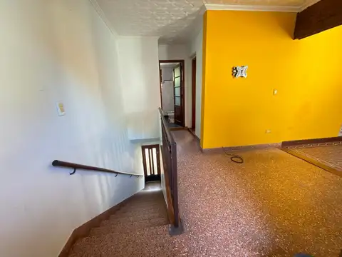 Depto Tipo Casa en Venta en Versalles, USD 105.000