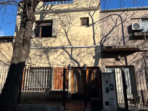 PH EN VENTA. VERSALLES CON TERRAZA PROPIA. POTENCIAL  Y GRAN VISTA CON PRIVACIDAD