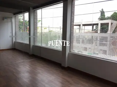 Oficinas Profesionales en Canning, Esteban Echeverria - Frente a Disco