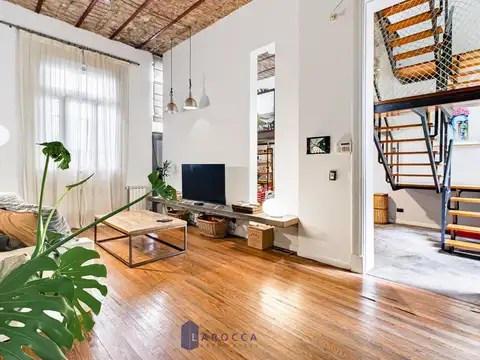 CASA - VENTA - COLEGIALES - 3 AMB C/ESCRITORIO - PATIO Y TERRAZA - COCHERA