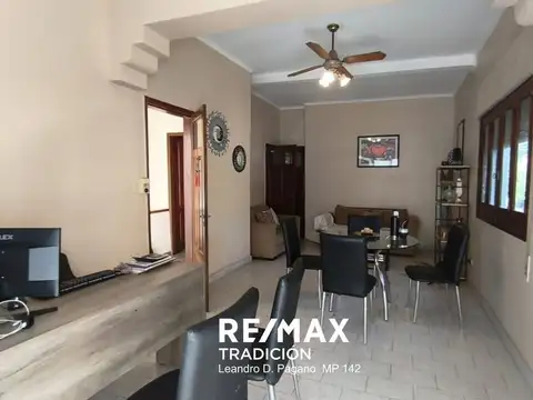Depto Tipo Casa en Venta 56 años
