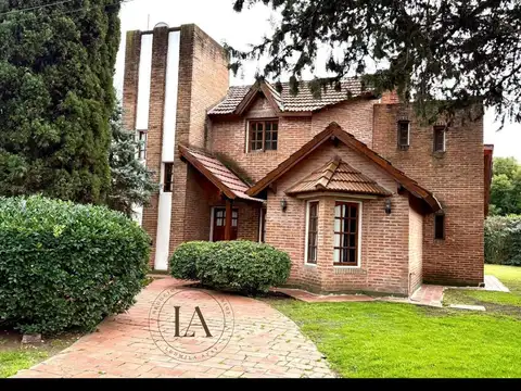 CASA EN ALQUILER COUNTRY CLUB BANCO PROVINCIA