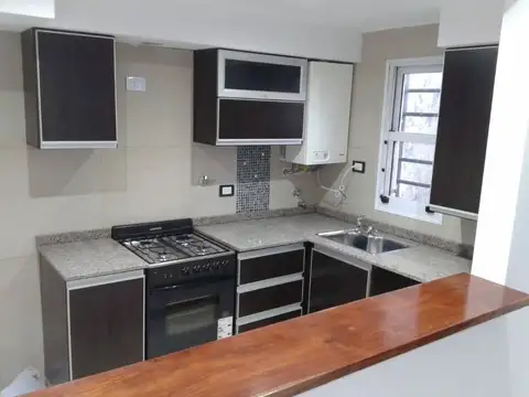 Departamento en Venta en Ezpeleta Este, USD 79.500