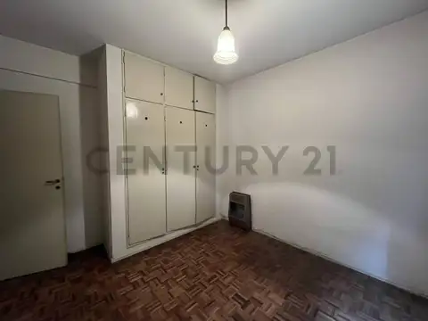 Departamento 3 ambientes con balcón en Caballito en Venta