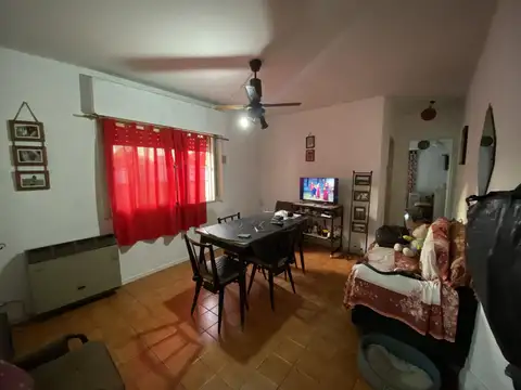 Depto Tipo Casa 2 ambientes con 1 baño