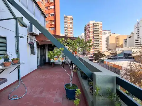 Lamadrid 45 (terraza propia y cochera)