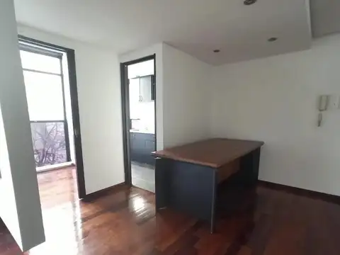 Espectacular oficina en venta con renta, super luminosa!