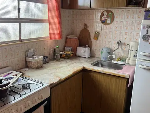 Depto Tipo Casa en Venta 40 años