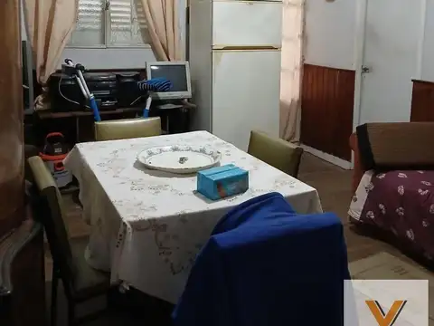 Casa en venta - 2 Dormitorios 1 Baño - Versalles