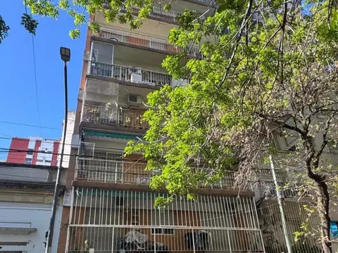 VENTA TRES AMBIENTES ALMAGRO IDEAL CONSULTORIO