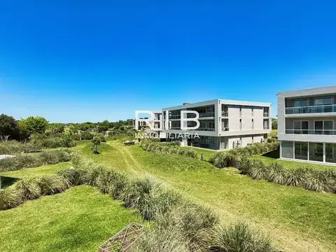 Pilará Townhouses - 4 ambientes en Duplex con Jardín