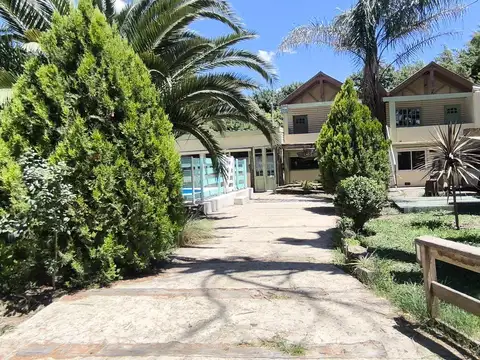 Casa tipo cabaña en venta, salón, piscina. Vieytes. Magdalena