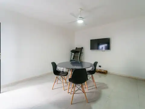 Depto Tipo Casa en Venta 8 años