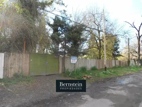 LOTE EN VENTA :: A 20mts. DE ACCESO OESTE :: 1728m2