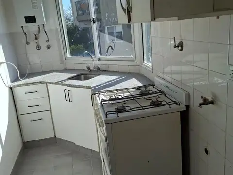 Departamento en Alquiler en Carapachay, $ 920.000