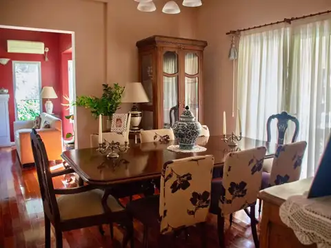 Casa 4 ambientes con 3 baños
