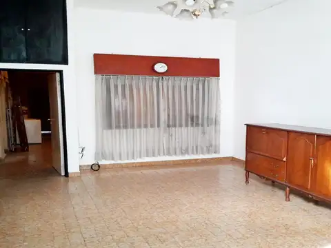 Morón 4500, Piso PB