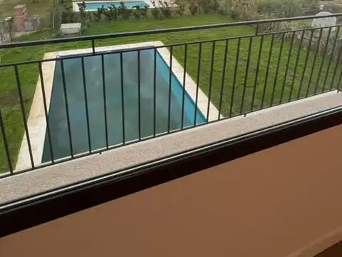 Barrio Puertos del lago, araucarias   240 m2  sobre lote 600 mt2.