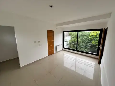 Depto Tipo Casa en Venta con 2 cocheras