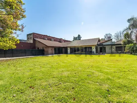 VENTA PROPIEDAD COMERCIAL  SALON DE FIESTAS  INVERSIÓN – LOTE 1.900 M²  ITUZAING