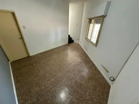 Alquiler de casa 3 ambientes con patio y terraza