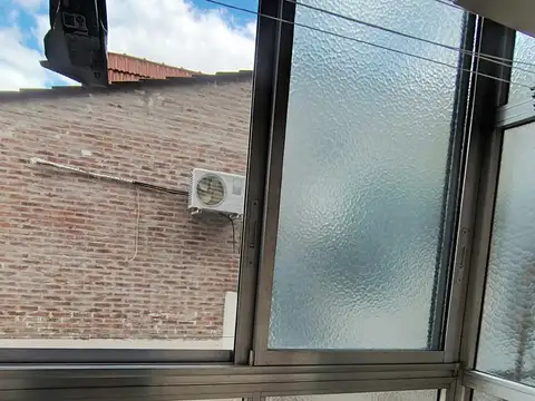 Saavedra 2400, Piso 1