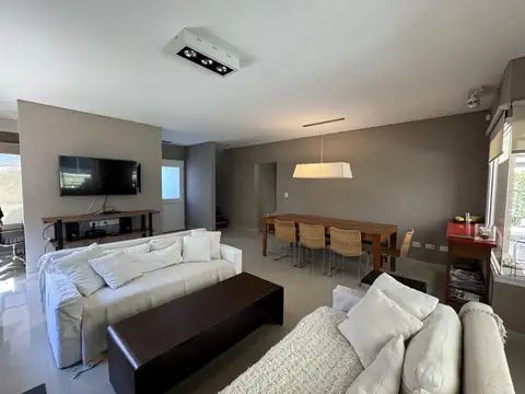 Casa en Venta en Nordelta Los Sauces, USD 460.000
