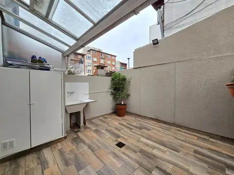 Depto Tipo Casa en Venta en Ramos Mejía, USD 110.000