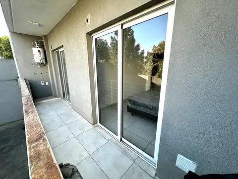 VENTA DEPARTAMENTO 2 AMBIENTES CON COCHERA
