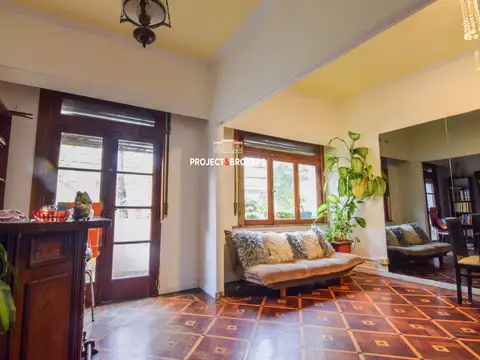 Depto Tipo Casa en Venta de 5 ambientes