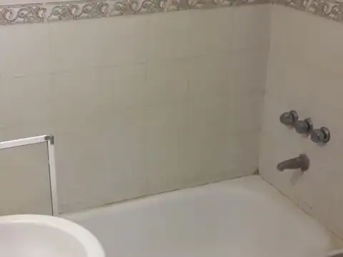 Pilar centro! Depto 2 ambientes con Jardín 