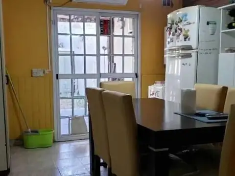 Depto Tipo Casa en Venta en Villa Santa Rita, USD 340.000
