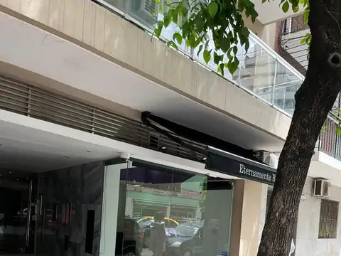 Local en Alquiler Via Púb.