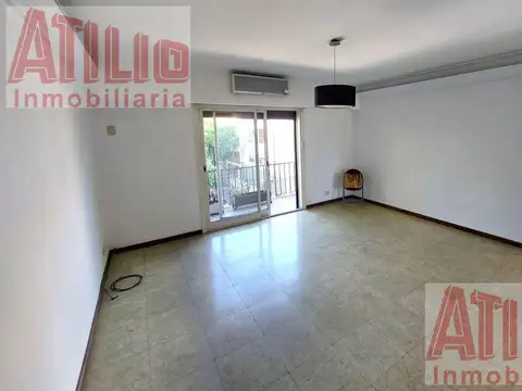 Depto Tipo Casa en Alquiler de 4 ambientes