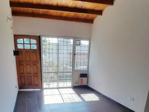 DEPTO 1 AMBIENTE Y MEDIO! IMPECABLE