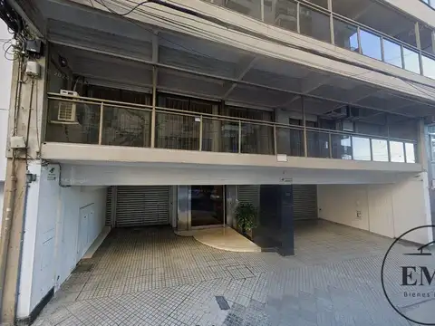 Cochera cubierta en alquiler en barrio Martin