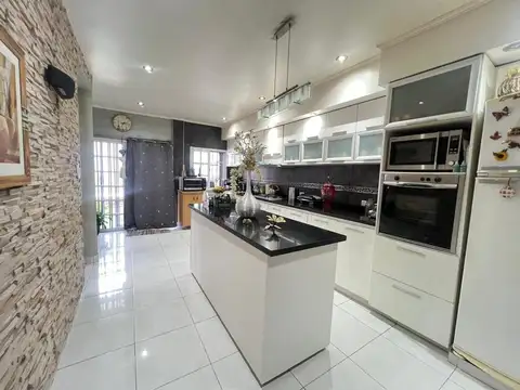 Casa en Venta en Ramos Mejía, USD 260.000