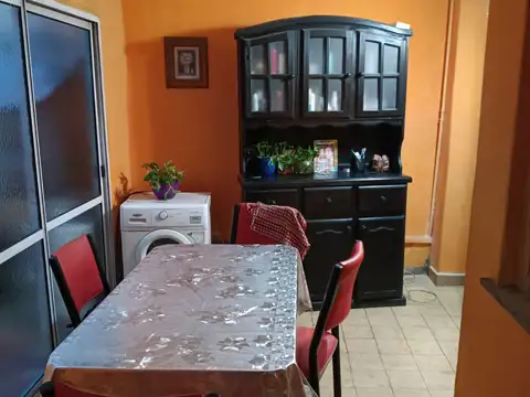 p.h 3 ambientes al frente en planta baja