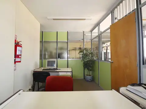 Oficina en Venta con 1 cochera
