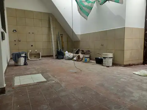 Depto Tipo Casa en Alquiler en Parque Patricios, $ 740.000