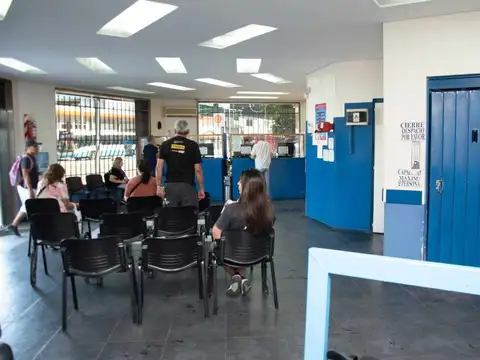 Avellaneda - Edificio/Centro médico ambulatorio