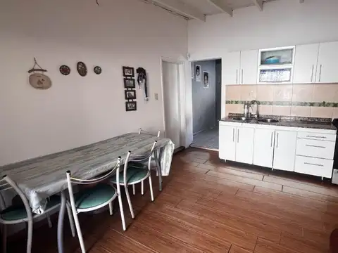 Depto Tipo Casa en Venta 40 años