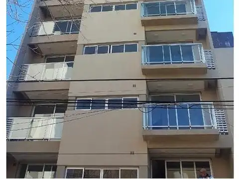VENDO DEPARTAMENTO 3  AMBIENTES CON BALCON en Murguiondo 100