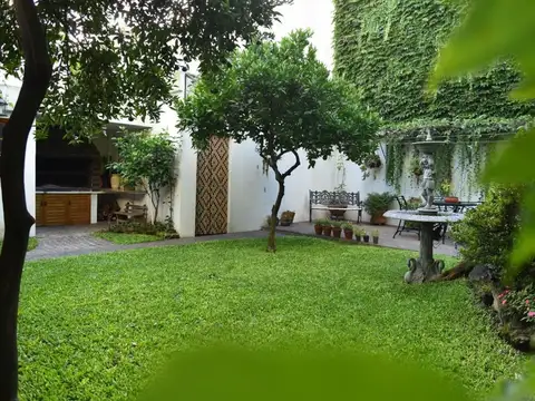 VENTA DE CASA DE 4 AMBIENTES EN DOS PLANTAS 